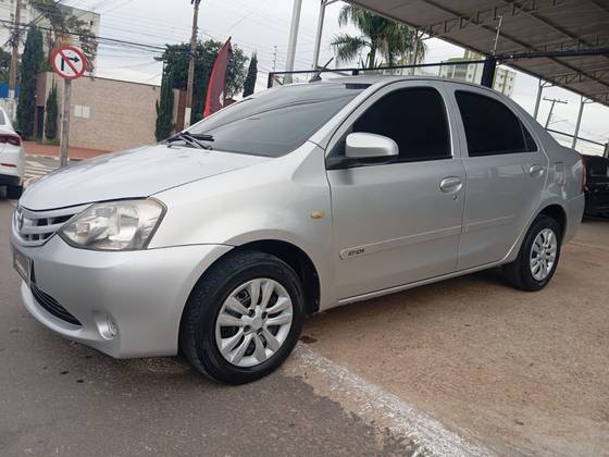 TOYOTA ETIOS 1.5 X SEDAN 16V FLEX 4P AUTOMÁTICO TOYOTA ETIOS 1.5 X SEDAN 16V FLEX 4P AUTOMÁTICO